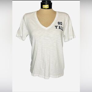 Draper James V-Neck White Slub GO‎ Y’ALL T-Shirt Size Medium Short Sleeve